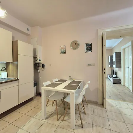 K42- 2 Bedroom In 7th District Budapest
