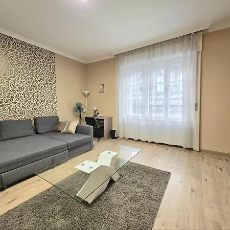 K42- 2 Bedroom In 7th District Apartment Budapest